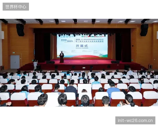 昂贵的数字化裁判系统正在加剧体育竞赛的“贫富差距”，职业联赛享受技术红利，而基层赛事却因成本过高而被技术抛弃